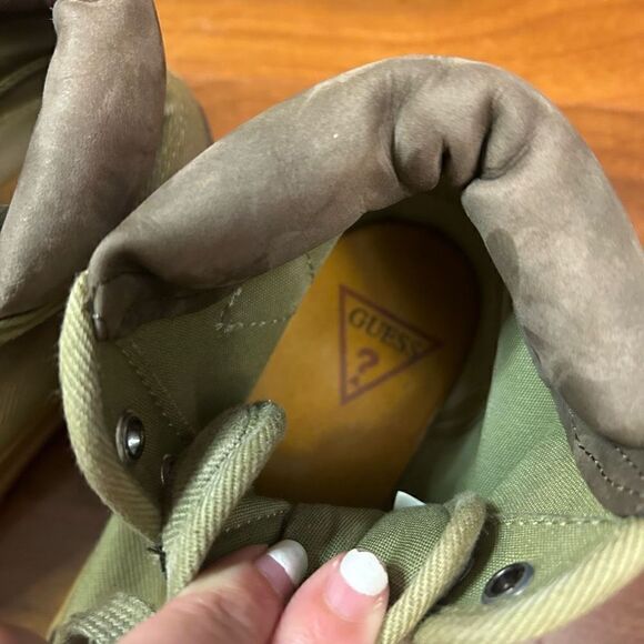 Guess vintage army green men’s size 6 boots - Picture 5 of 6